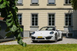 homegal_porsche911carrera4_15